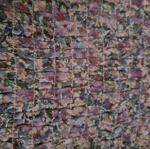 Fitted Crop Top - Picture 2 of 3